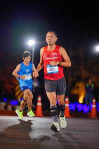 BIB: 40517, 198
                            <button type="button" onclick="openModal(21546488)" class="btn btn-primary btn-sm float-right btn-popup" data-toggle="modal" data-target=".modal-high-quality">
                        <i class="fas fa-shopping-cart"></i> Add to Cart
                    </button>
                                            <button type="button" onclick="isThisMe(21546488, true)" class="btn btn-success btn-sm float-right btn-popup btn-isme hidden" data-toggle="tooltip" data-placement="bottom" title="นี่คือรูปของคุณใช่ไหม คลิกที่นี่เพื่อเอาเข้าอัลบั้ม">
                        <i class="fas fa-plus"></i> Add to album
                    </button>
                    <button type="button" onclick="isThisMe(21546488, false)" class="btn btn-warning btn-sm float-right btn-popup btn-isnotme hidden">
                        <i class="fas fa-ban"></i> Remove from album
                    </button>